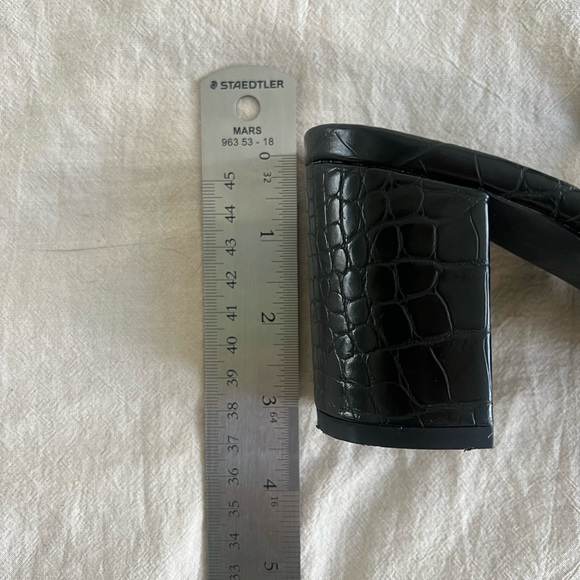 UO Strappy Heels in black croc (size 8) - Picture 7 of 11